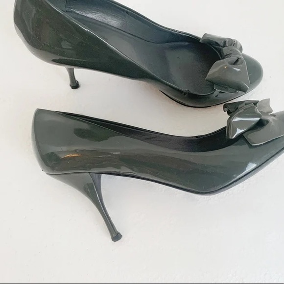 RARE Vintage 90's MIU MIU Gray Patent Leather Heels/size 6.5/7 - Picture 3 of 5